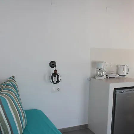 Betty * Plaka (Milos)