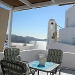 Betty Plaka (Milos)