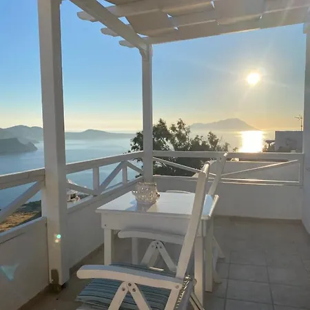 Apartment Betty Plaka (Milos)