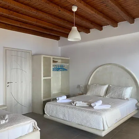 Apartment Betty Plaka (Milos)