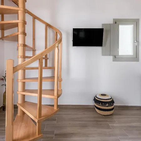 Apartment Betty Plaka (Milos)