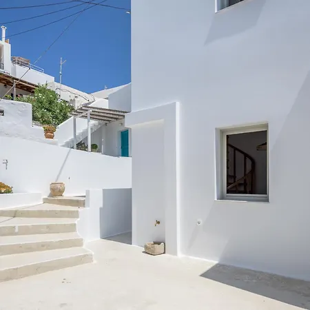 Betty * Plaka (Milos)