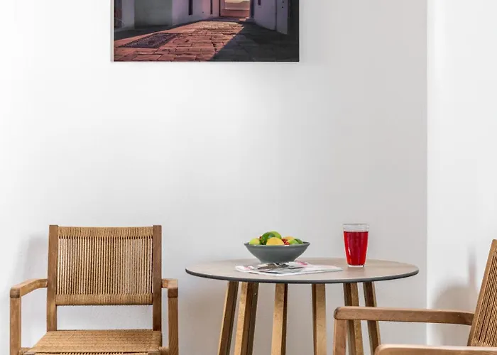 Betty * Plaka (Milos)